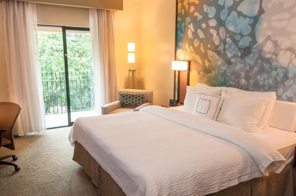 Hotel Courtyard By Marriott San Salvador Exterior foto