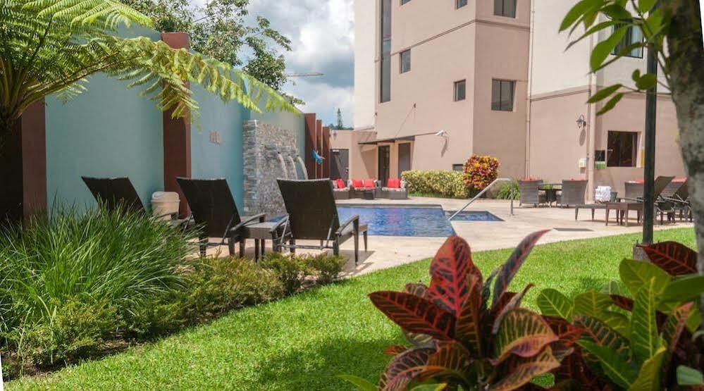 Hotel Courtyard By Marriott San Salvador Exterior foto